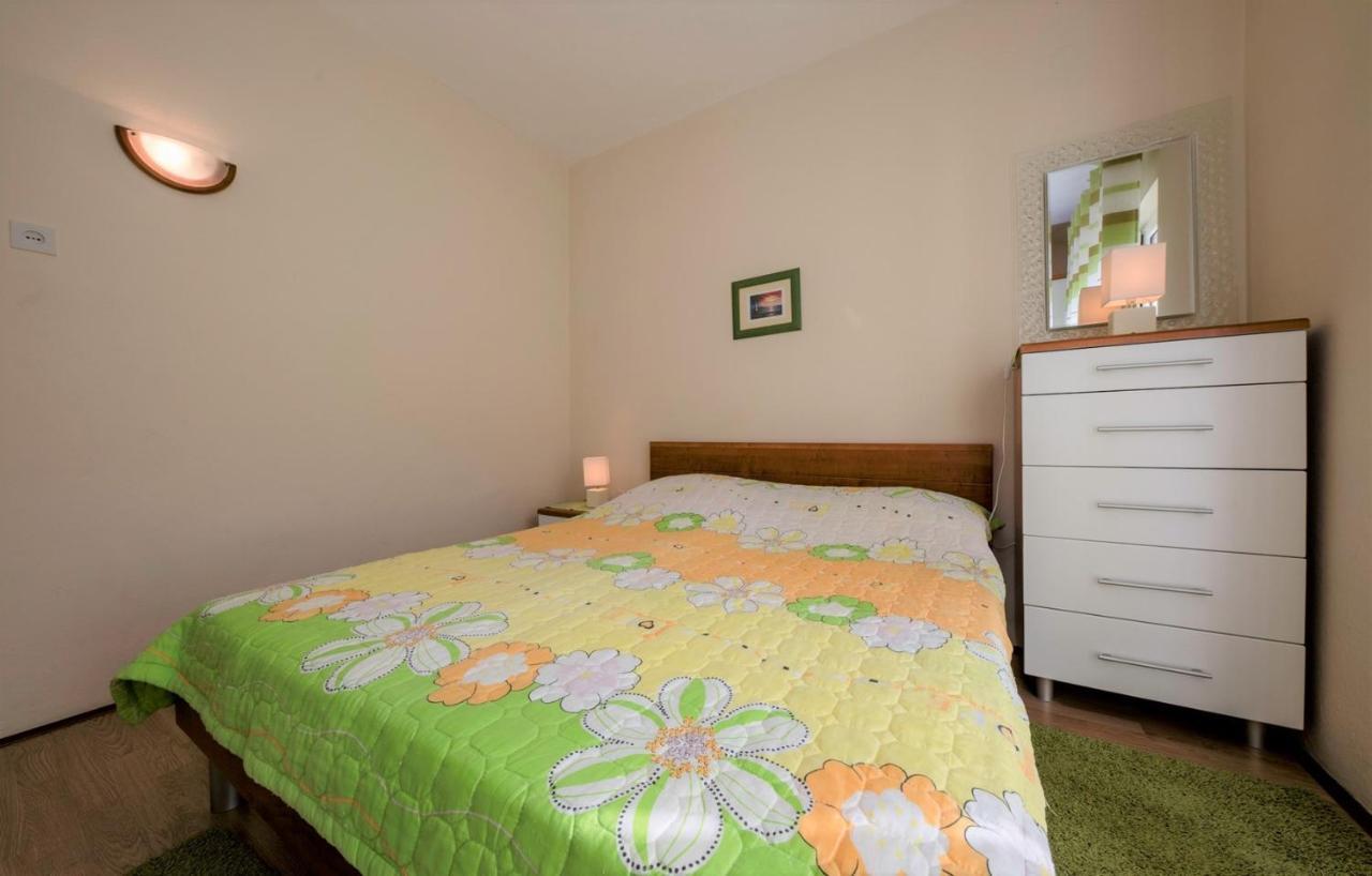 App&Rooms Anica Kampor Exterior foto